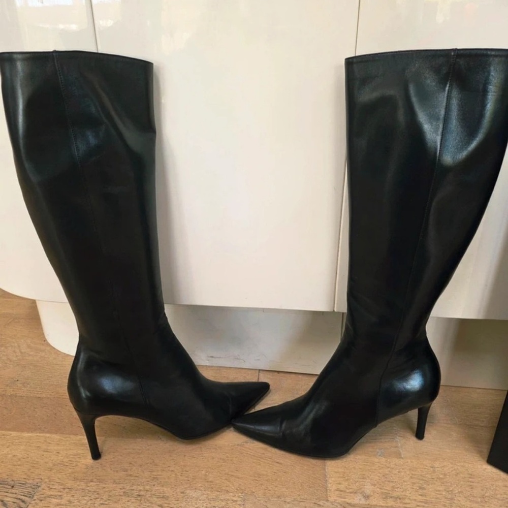 Gucci Black Leather Heeled Boots - Picture 3 of 9